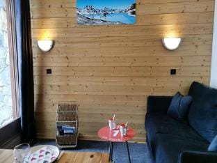 Apartment in Mottet at Foot of the Slopes Apartment in Les Avanchers-Valmorel