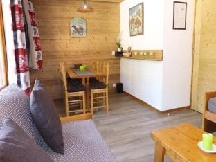 Apartment in La Foret near Ski Slopes Apartment in Les Avanchers-Valmorel