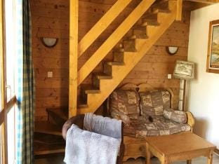 Apartment in La Foret near ESF Lessons Apartment in Les Avanchers-Valmorel