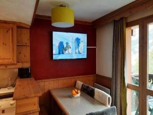 Chalet in Valmorel with Stunning Mountain Views Apartment in Les Avanchers-Valmorel