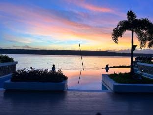 Kembali veranda condo Apartment in Island Garden City of Samal