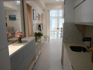 Pico de Loro Beach Serene Studio Unit Apartment in Nasugbu