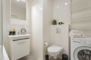 Golden Apartments Warsaw - Pereca Residence&73 Apartment in Warsaw