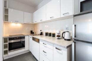 Golden Apartments Warsaw - Pereca Residence&74 Apartment in Warsaw