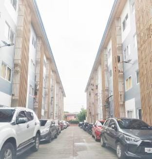 Walk up Condo Bayanihan Flats 2 Mactan Apartment in Lapu-Lapu City