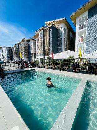 J&J Mactan Stays Netflix, Pool & Free Parking Apartment in Lapu-Lapu City