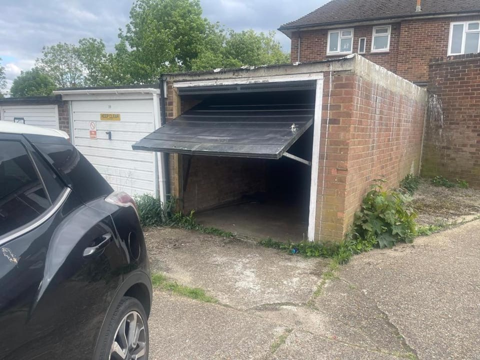 Cosy 2-bed Maisonette with Private Garage in Wembley Apartment in Wembley