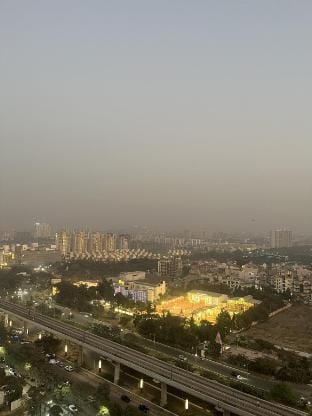 Omaxe studio apartment  Apartment in Noida