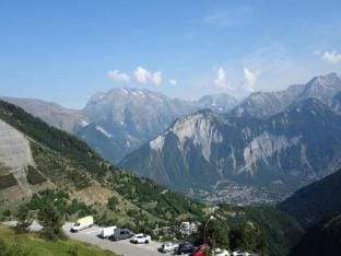Apartment in France near ALP EXPRESS Gondola Apartment in Huez
