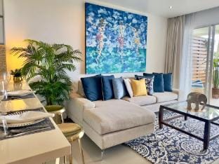 Ultra-Luxury 2BR with Iconic Sea View & Amenities Apartment in Ko Samui
