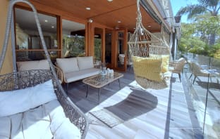 Entire Home for 6 at Palm Beach! Outdoor SPA! Walk to Beach beach! Heart of Palm Beach! Apartment in Pittwater Council