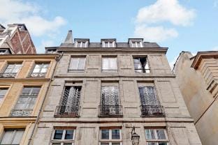 Paris Marais Best WE MERRIS Apartment in Paris