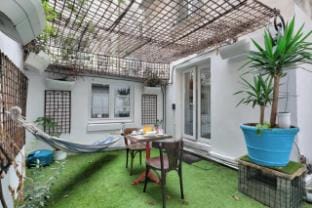 Paris Maison Lombards Terrasse Apartment in Paris