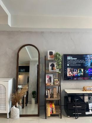 Pet-Friendly 1 BR Condo Near Araneta Coliseum Apartment in Pasig