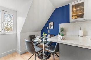Modern 2BR Apartment | En-Suite & Family Friendly Vacation rental in Canterbury