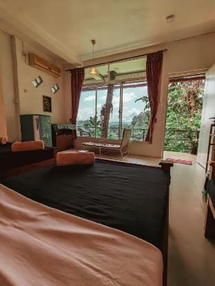 Bird Nest Holiday Home Mahakanda, Kandy, Sri Lanka Vacation rental in Gangawatakorale