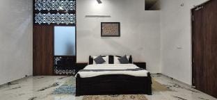 Spacious Private Room with Lounge | Udaipur Vacation rental in Udaipur