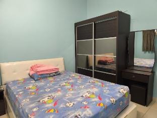 Lake View House@Taman Seri Austion Vacation rental in Johor Bahru