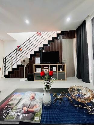 Vibe & Stay - Staycation home near Tagaytay Vacation rental in Nasugbu