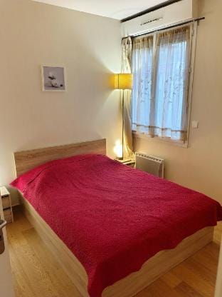 2-room/sleeps 4 Maisons-Laffitte 18 min from Paris Vacation rental in Sartrouville