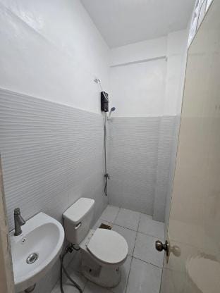 rm 204 studio type apt Vacation rental in Angeles