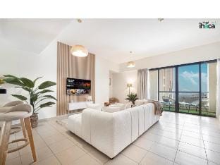 Boho Studio Beachfront Ain |Sea View JBR Walk 1min Vacation rental in Dubai