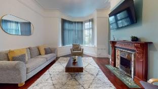 Modern 2-Bed House | Near City Centre | Parking Vacation rental in Sheffield
