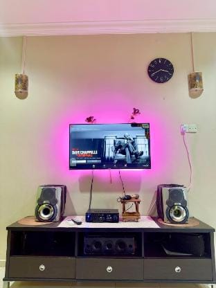 Srikandi Home 2 (4R 3BR) Near Batu Buruk Beach Vacation rental in Terengganu, Malaysia