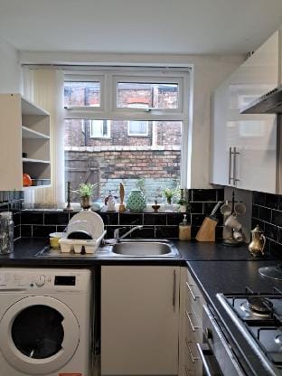 “Beautiful 3-Bedroom Home Close to Anfield Stadium Vacation rental in Liverpool