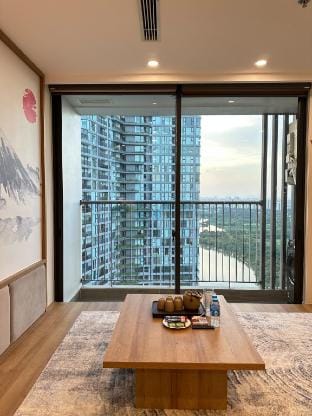 Sakura Room @Ecopark 1BR Swanlake River View Vacation rental in Vietnam