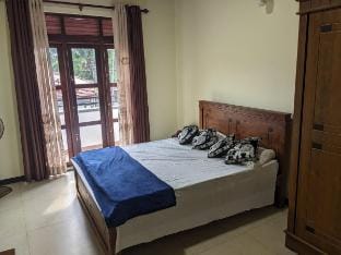 SR Home Stay Vacation rental in Western Province