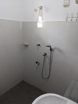 SR Home Stay Vacation rental in Western Province