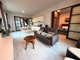 L Homestay JQ 2Br 2Toilet 6Pax Tower1 #15 Vacation rental in Kota Kinabalu