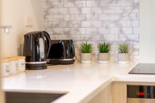 City Central Hideout | Modern Comfort in CBD Vacation rental in Christchurch