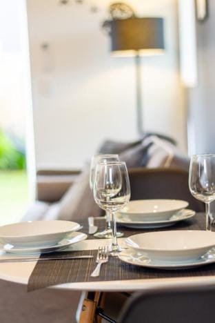 City Central Hideout | Modern Comfort in CBD Vacation rental in Christchurch