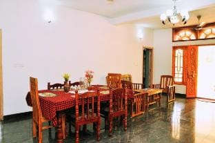 Camelia HomeStay Deluxe Rooms-4BHK Vacation rental in Kerala
