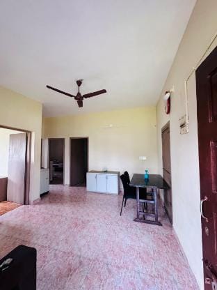 Comfortable apartment top floor 4 mins to kottayam Vacation rental in Kottayam