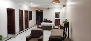 2Bhk /ground floor/Vaayu Aastha/ Near Temple Vacation rental in Varanasi