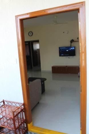 Spacious 2BHK Close to Hitech City | Family Stay Vacation rental in Hyderabad