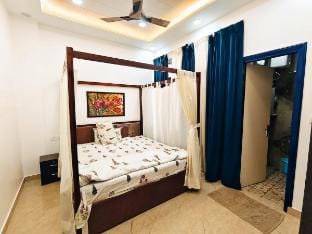 Safe&Secure Private Villa room for couples. Vacation rental in Jaipur