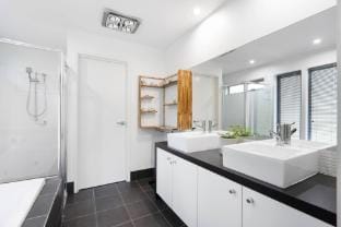 Ocean Escape, 600m to beach, pet by approval Vacation rental in Coolum Beach