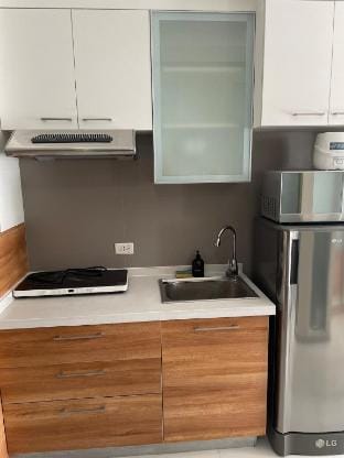 Comfy Studio for 2 @ Sunshine100. Fully equipped Vacation rental in Mandaluyong