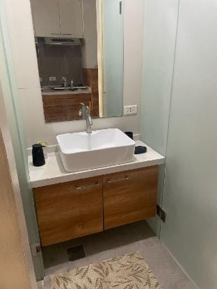 Comfy Studio for 2 @ Sunshine100. Fully equipped Vacation rental in Mandaluyong