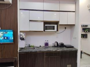 Ally Studios V Vacation rental in Noida
