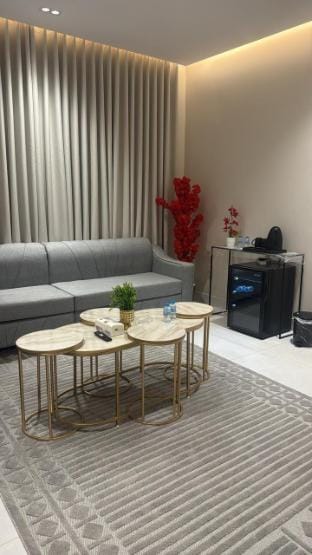 شقه غرفه وصاله فاخره 2 Vacation rental in Jeddah