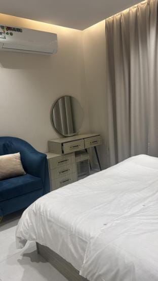 شقه غرفه وصاله فاخره 2 Vacation rental in Jeddah
