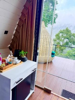 Honeymoon Resort - Chalet with Private Pool for 2 Vacation rental in Uva Province, Sri Lanka