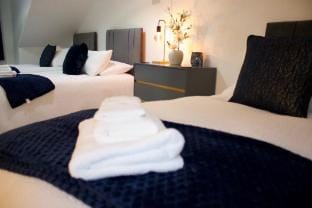 Lush 2- Bed Apartment| London Vacation rental in Watford