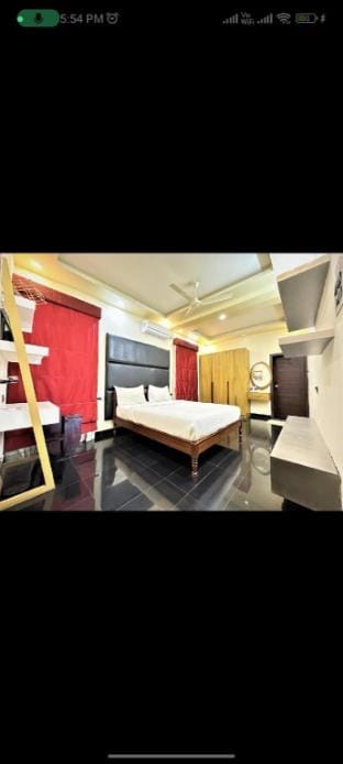 Spacious Private Rooms & Suites Vacation rental in Thiruvananthapuram