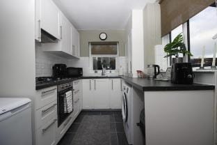 Sunlit Haven - A cosy home from home stay. Vacation rental in Nottingham